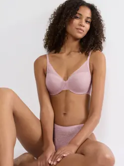 TRIUMPH SIGNATURE SHEER