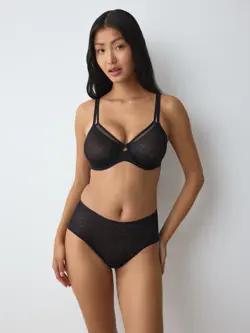 TRIUMPH SIGNATURE SHEER