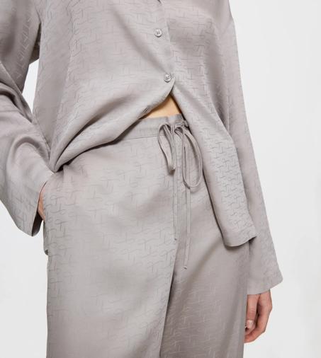 SILKY SENSUALITY in GREY