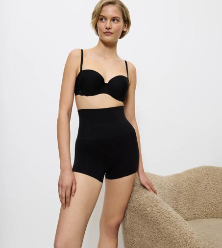 TRIUMPH SOFT SCULPT in BLACK