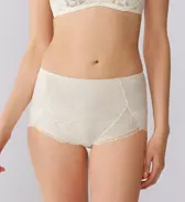 トリンプ プレミアム ゴールドレーベル4005 はきこみ深めショーツ(マキシ), ホワイト, model image number 0