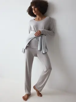 TIMELESS SENSUALITY