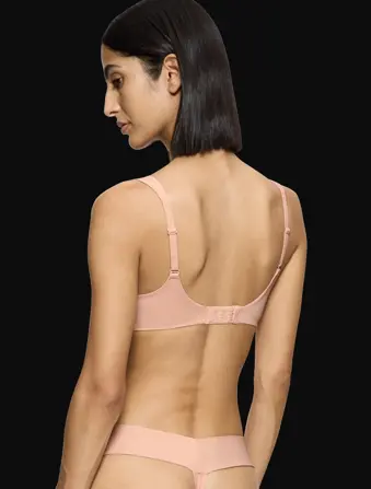 BODY MAKE-UP ILLUSION