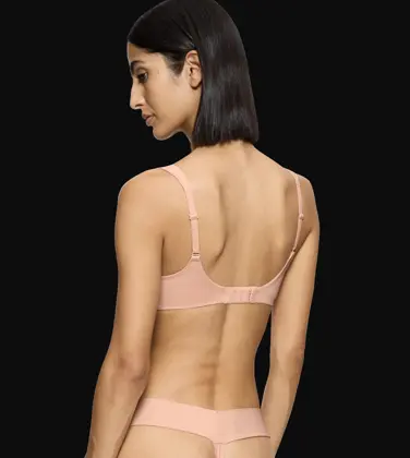 BODY MAKE-UP ILLUSION
