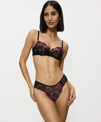 SENSUAL SPOTLIGHT