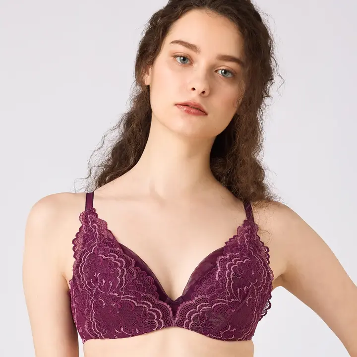 ゴールドレーベル バイ トリンプ4007 ブラジャー(パッドなし), レッド, model image number 0