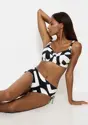 SUMMER ALLURE