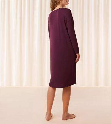 TIMELESS SENSUALITY in VIOLET