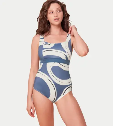 SUMMER ALLURE