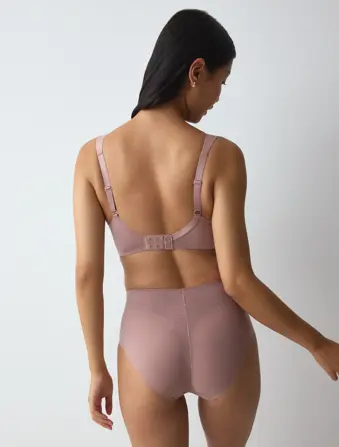 BMU ILLUSION CURVE