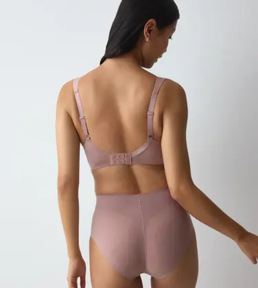 BMU ILLUSION CURVE