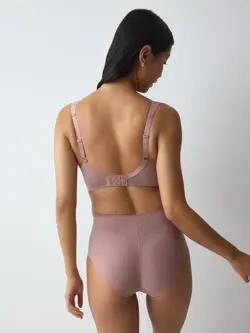 BMU ILLUSION CURVE