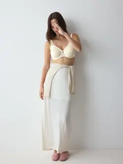 TRIUMPH SIGNATURE SHEER