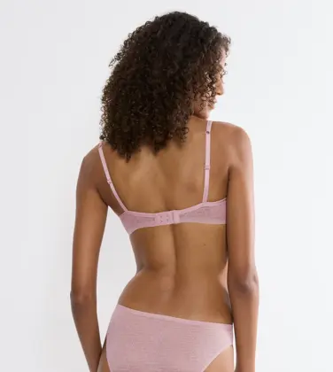 TRIUMPH SIGNATURE SHEER