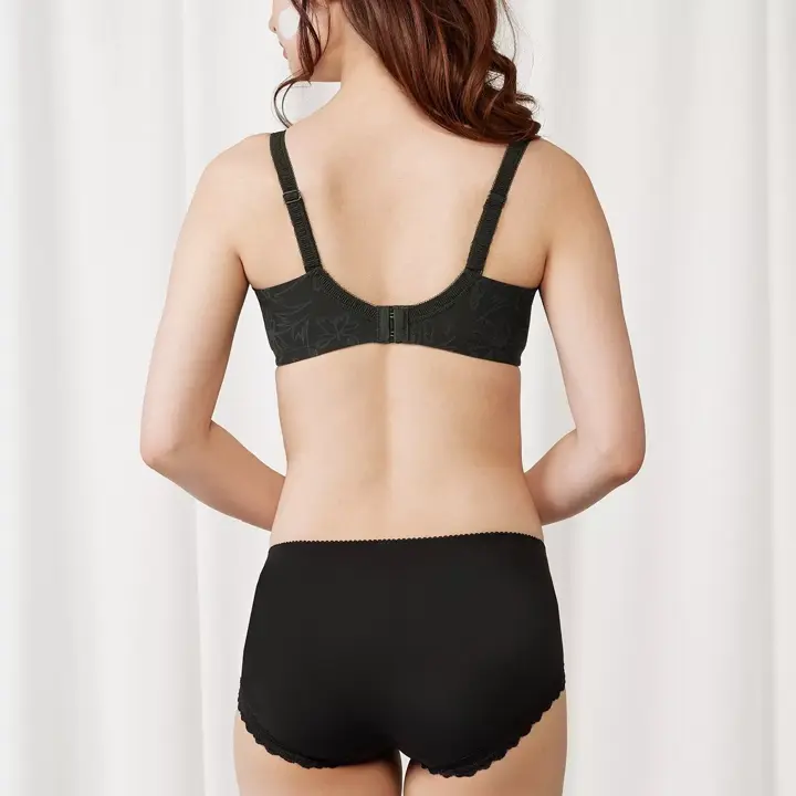 SALE】トリンプ プレミアム ゴールドレーベル4001 ブラジャー(パッド 