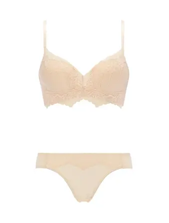 Daily Plus らくふわノンワイヤー ブラ＆ショーツセット