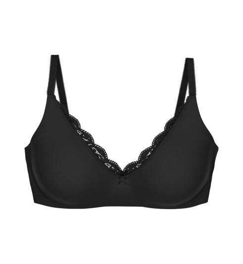 Amourette Charm Wired Padded Bra In black | Triumph Lingerie