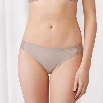 フロラーレ バイ トリンプ017 レギュラーショーツ【一部カラーSALE】, , model image number 0
