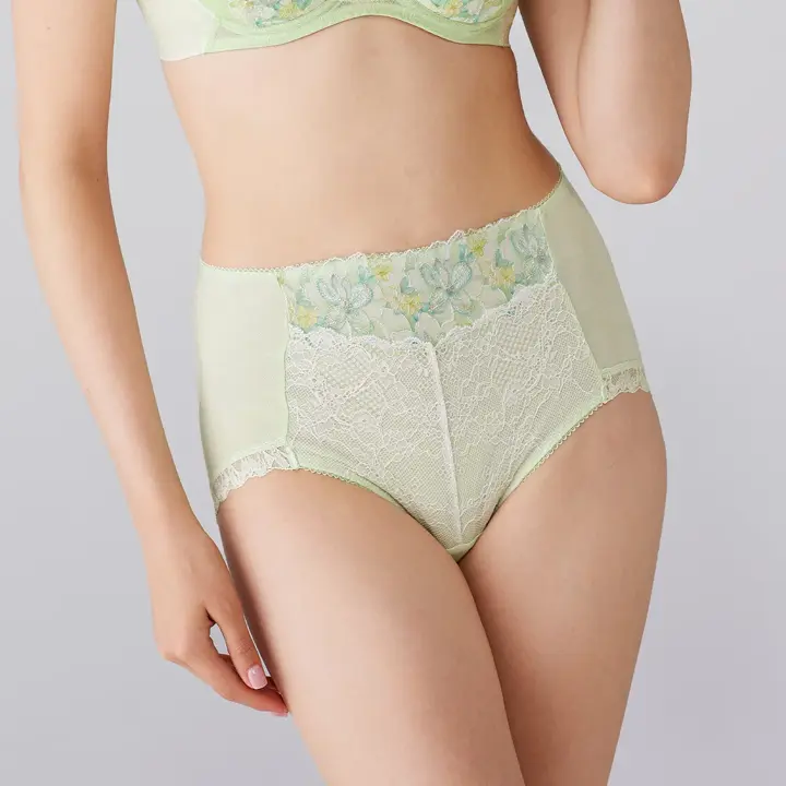 天使のブラ 魔法のハリ感636 はきこみ深めショーツ, グリーン, model image number 0