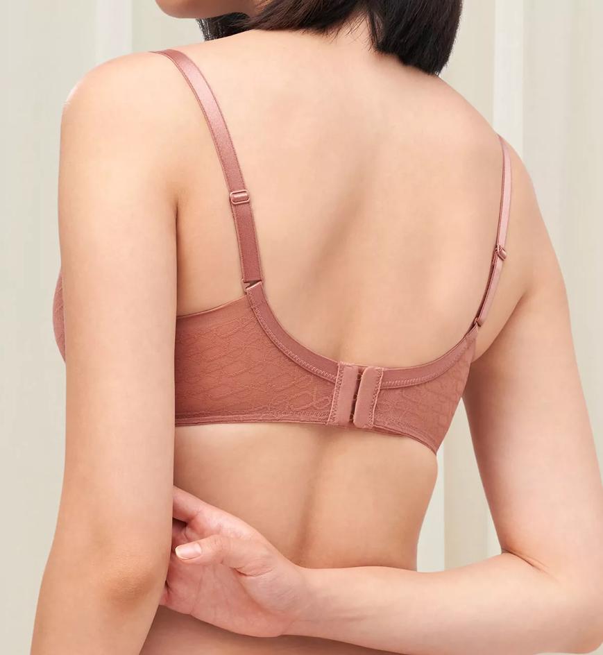 Triumph Signature Sheer Non-Wired Push Up Deep V Bra - Toasted almond - Non-wired Bra