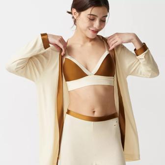 エス バイ スロギー サンデーズ 前あきトップ, ベージュ, model image number 0